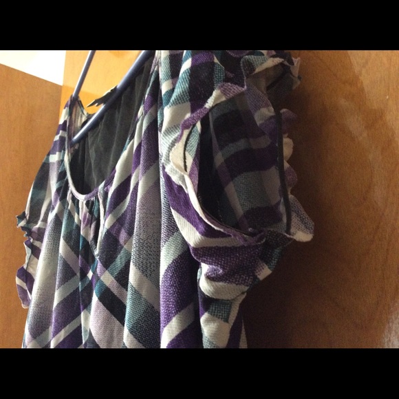 COPY - COPY - Unique Plaid Cap Sleeved Worthington Top - Picture 3 of 7